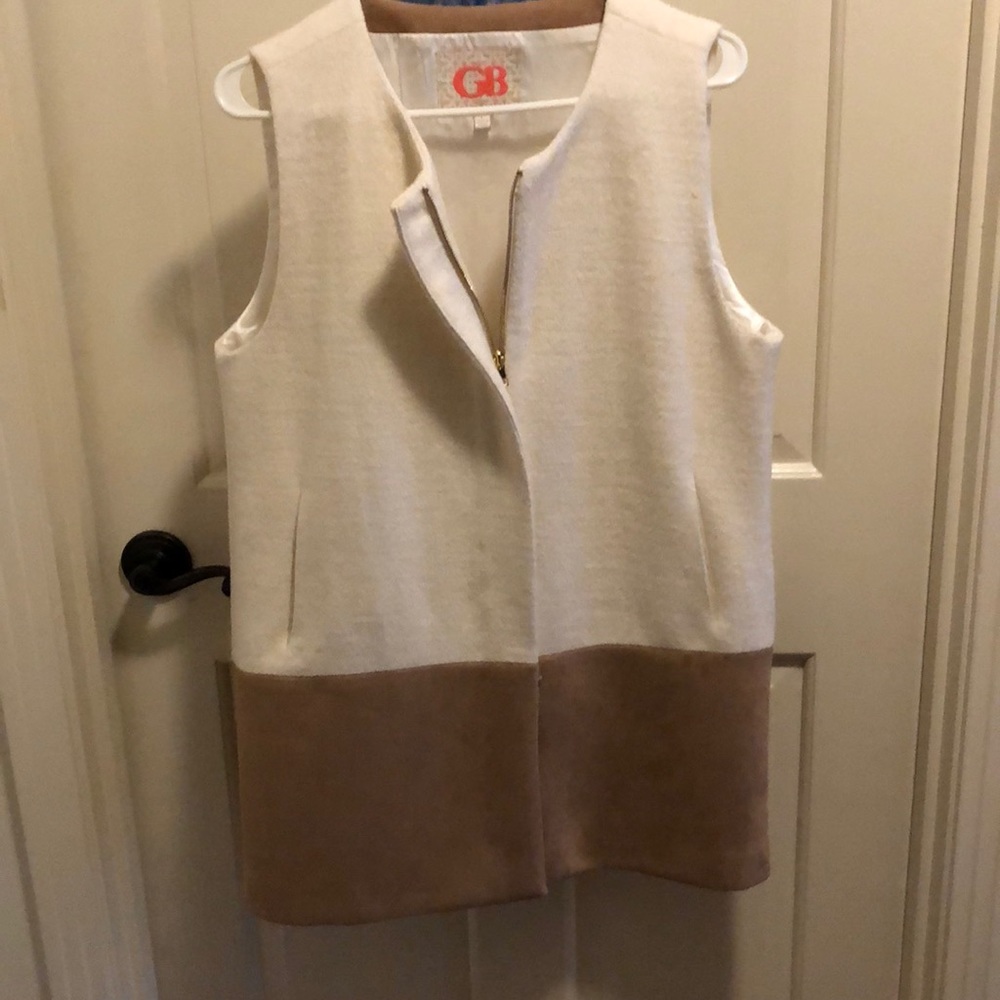 Vest. Great condition